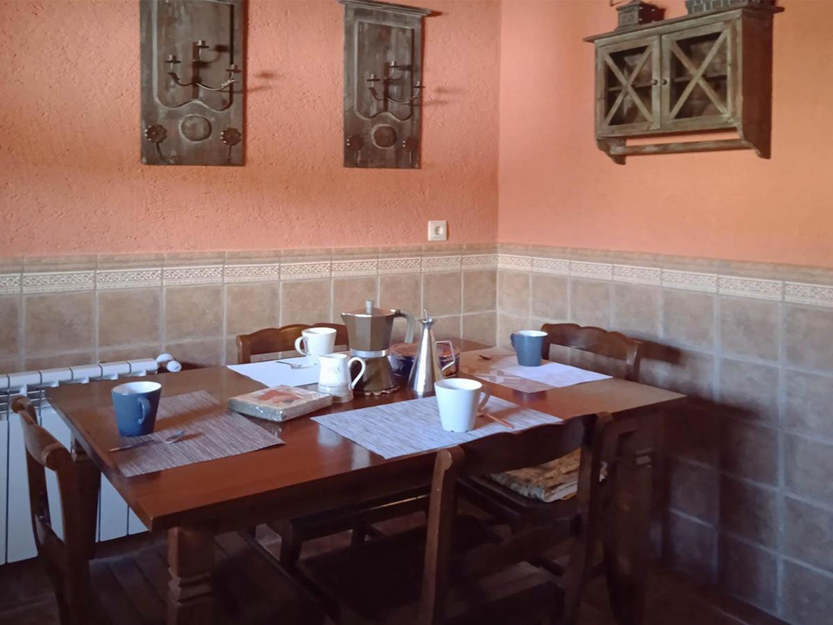 Gasthaus Mis Cuatro Estaciones, Casa Boutique Sotos de Sepúlveda Exterior foto