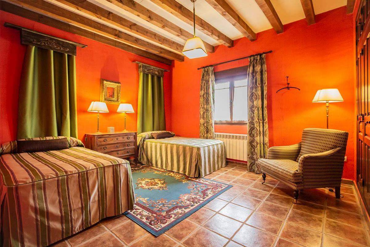 Gasthaus Mis Cuatro Estaciones, Casa Boutique Sotos de Sepúlveda Exterior foto